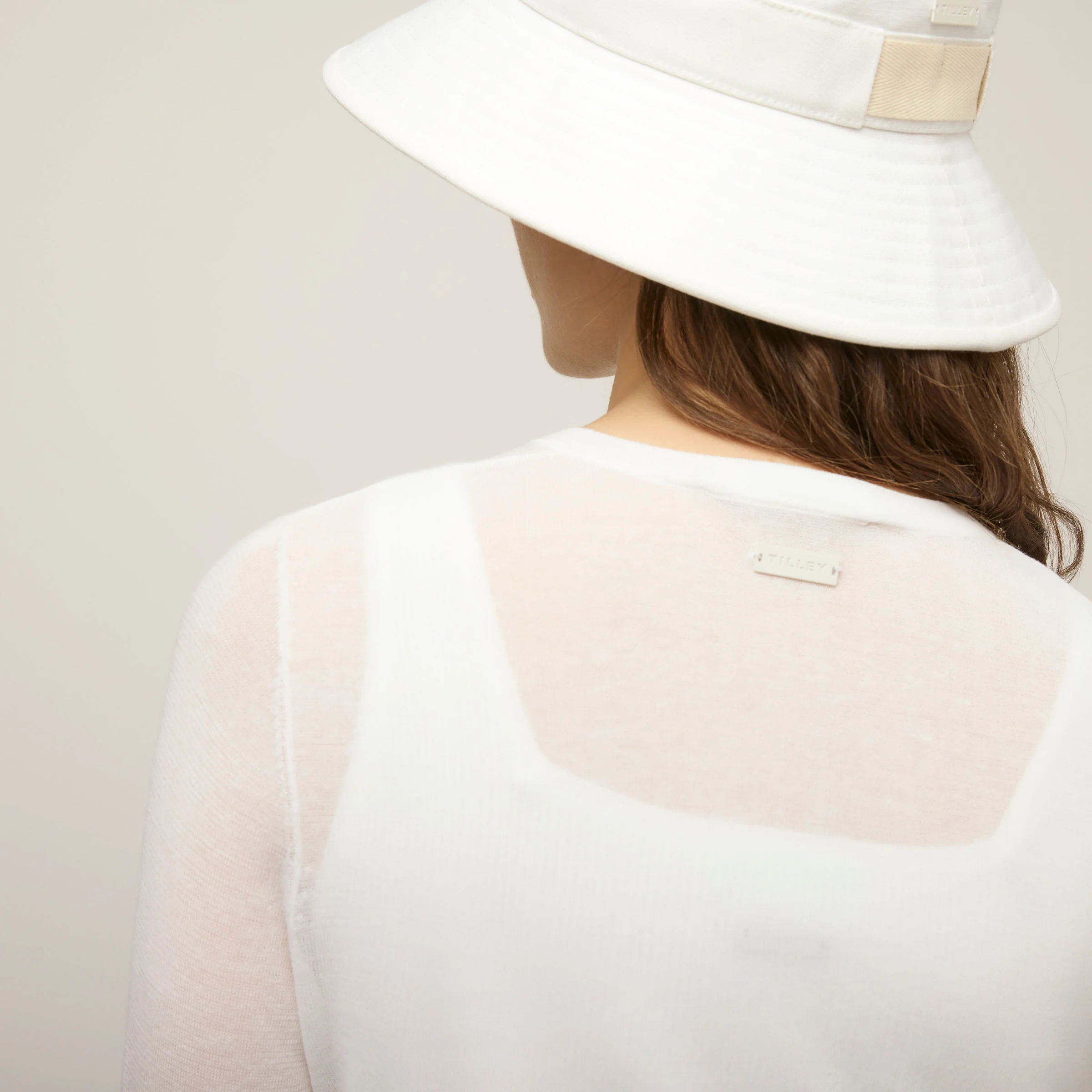 Extrafine Lightweight Cardigan - Image 5