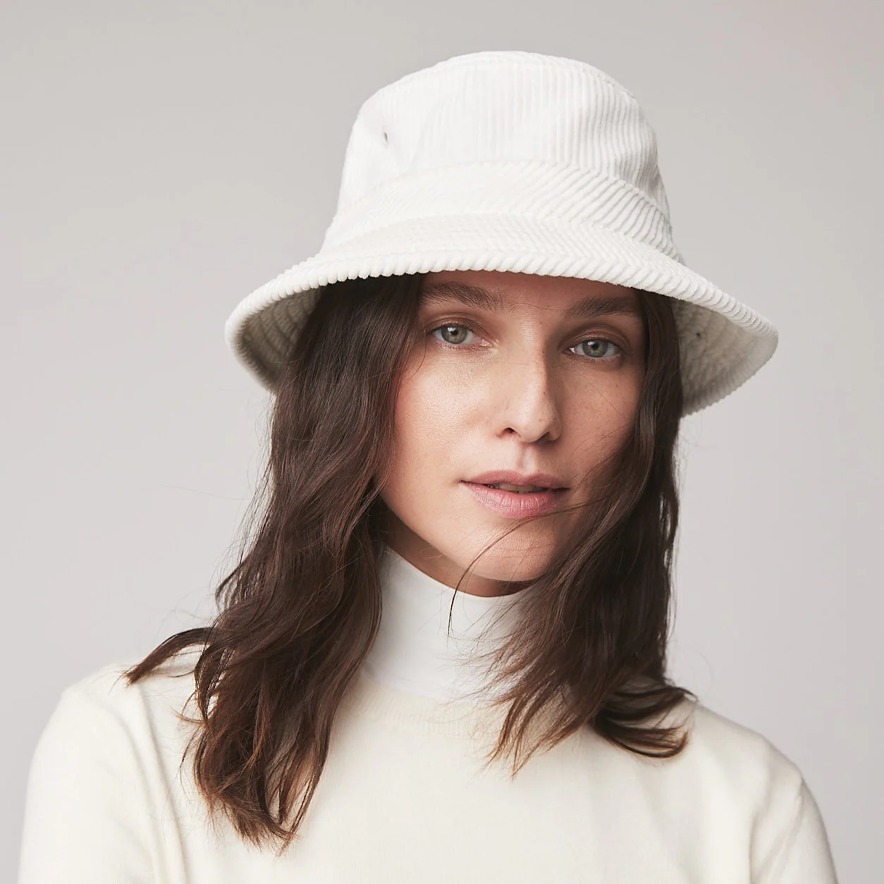 Iconic T1 Cord Bucket - Image 47