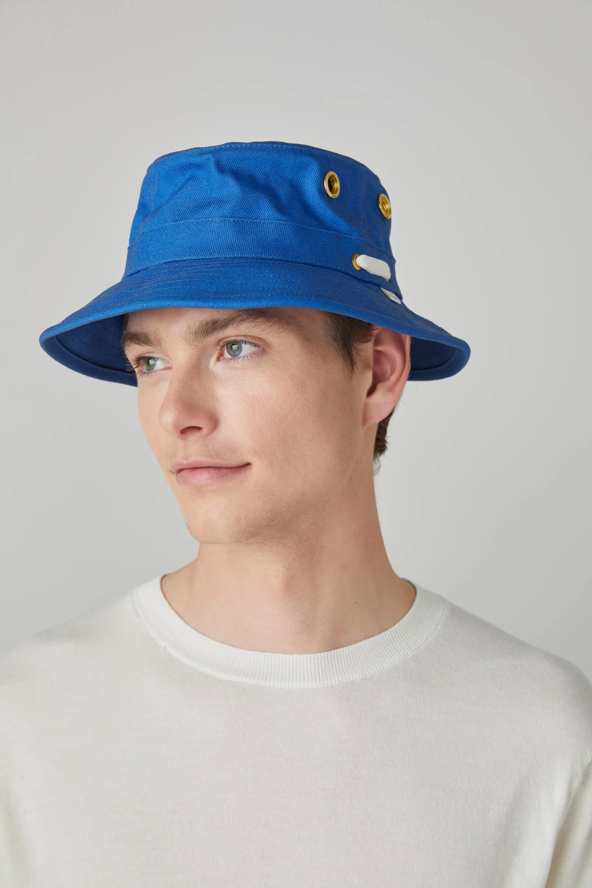 T1 Iconic Bucket Hat - Image 120