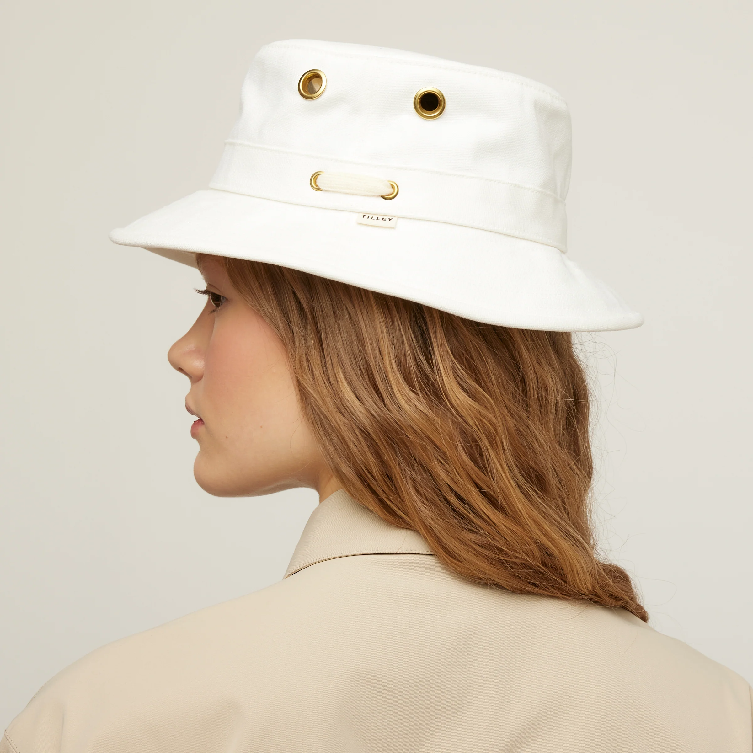 T1 Iconic Bucket Hat - Image 3