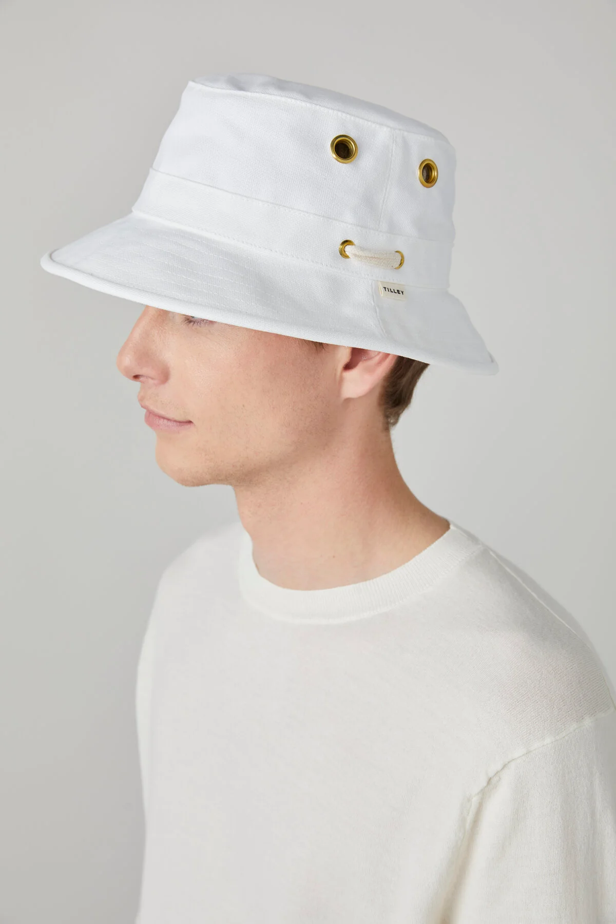 T1 Iconic Bucket Hat - Image 4